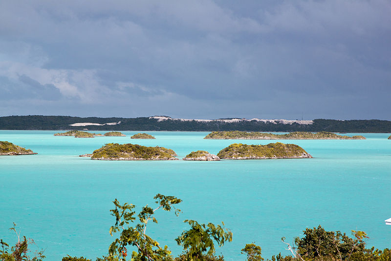 gorgeous turquois waters of Chalk Sound, Providenciales