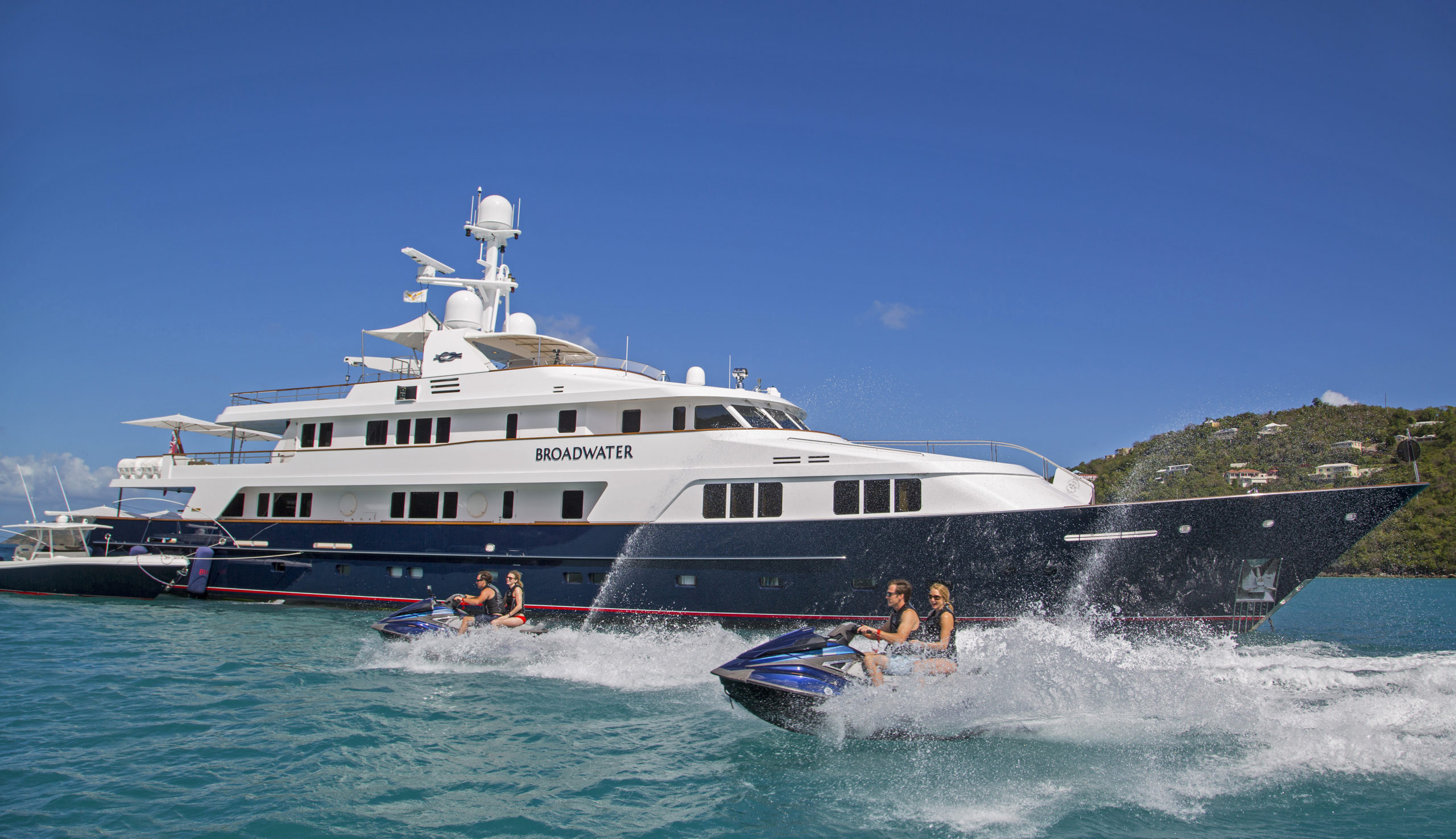 caribbean yacht charters