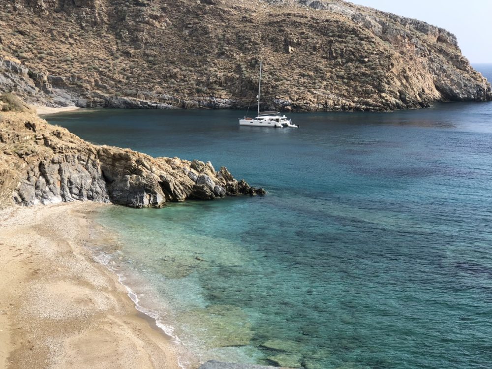 Cycladic islands charter itineraries