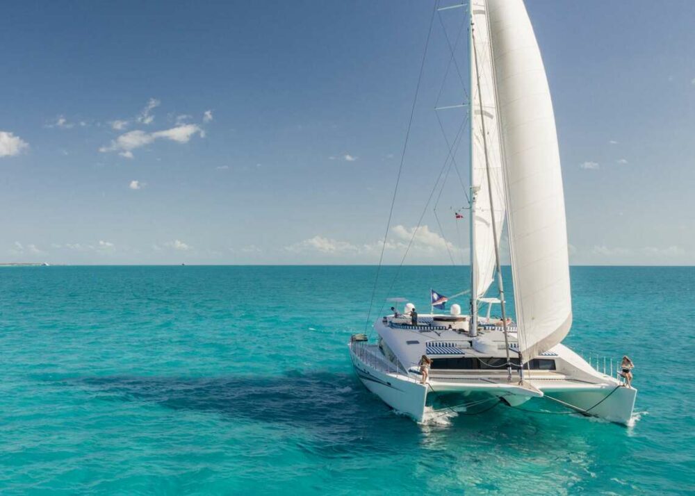 best fall 2022 luxury boat rentals